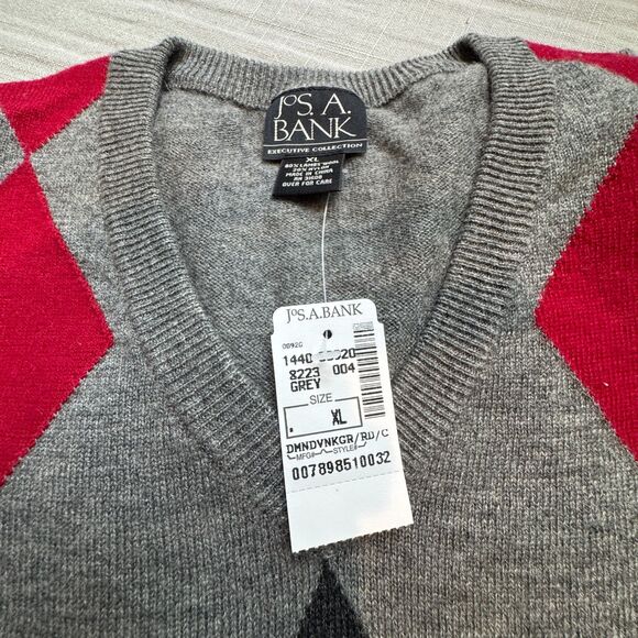 JoS. A. Bank Men’s Wool Blend Argyle V-Neck Sweater Grey Red NWT Classic SZ XL - Picture 3 of 6